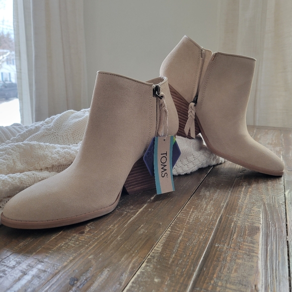 TOMS Hadley Heeled Boots In Oatmeal Suede 9.5 - Picture 3 of 8